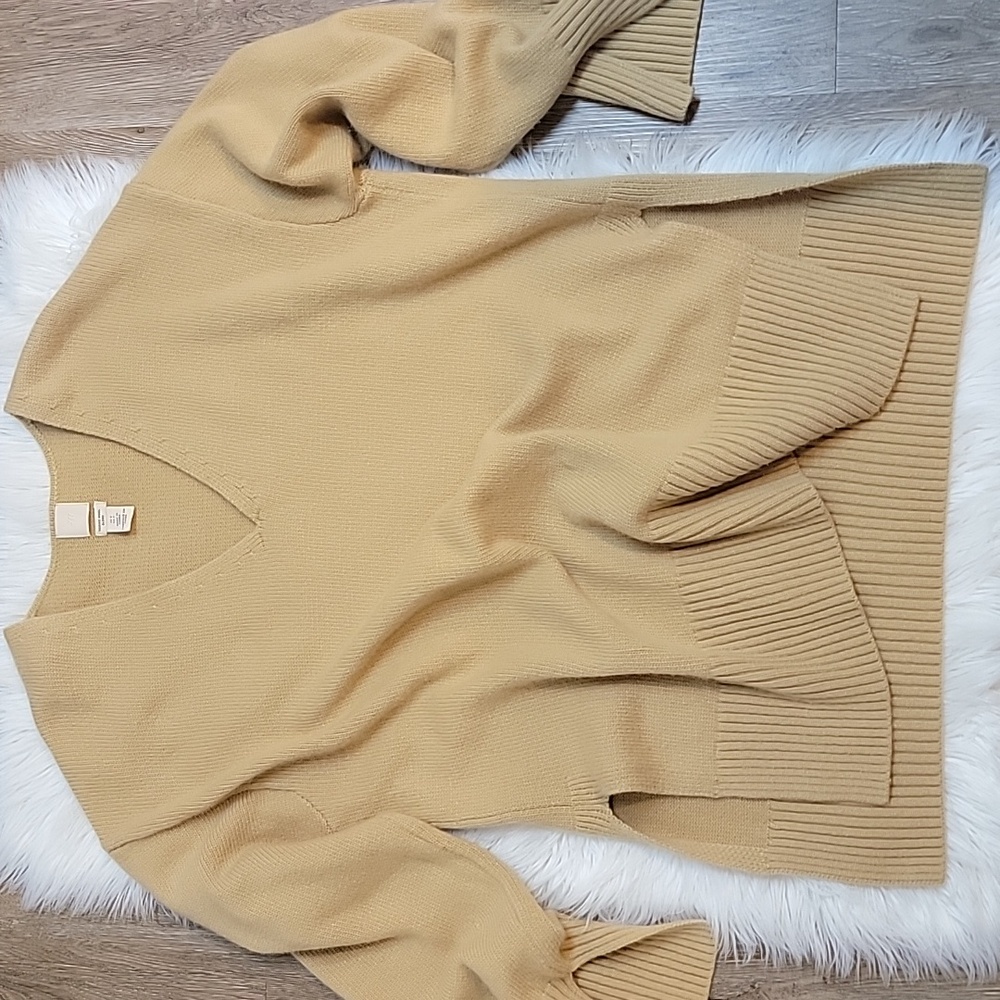 Cozy Tan Wool Blend  V-Neck Oversized Sweater - Picture 2 of 14